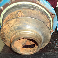 Cambio de impulsores mecánicos en bombas por desgaste.