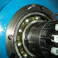 Cambio de rodamientos y chumaceras.