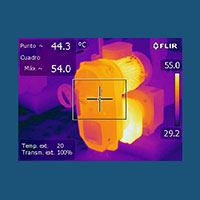 Termografía en motor con reductor de velocidad y caja de engranajes.