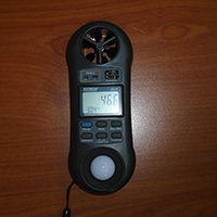 Mediciones ambientales de temperatura y humedad relativa.