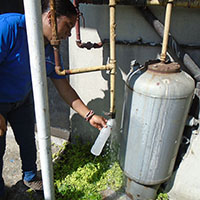 Muestreo del agua en circuitos de enfriamiento.