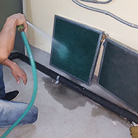 Limpieza para filtros en manejadoras de aire acondicionado.